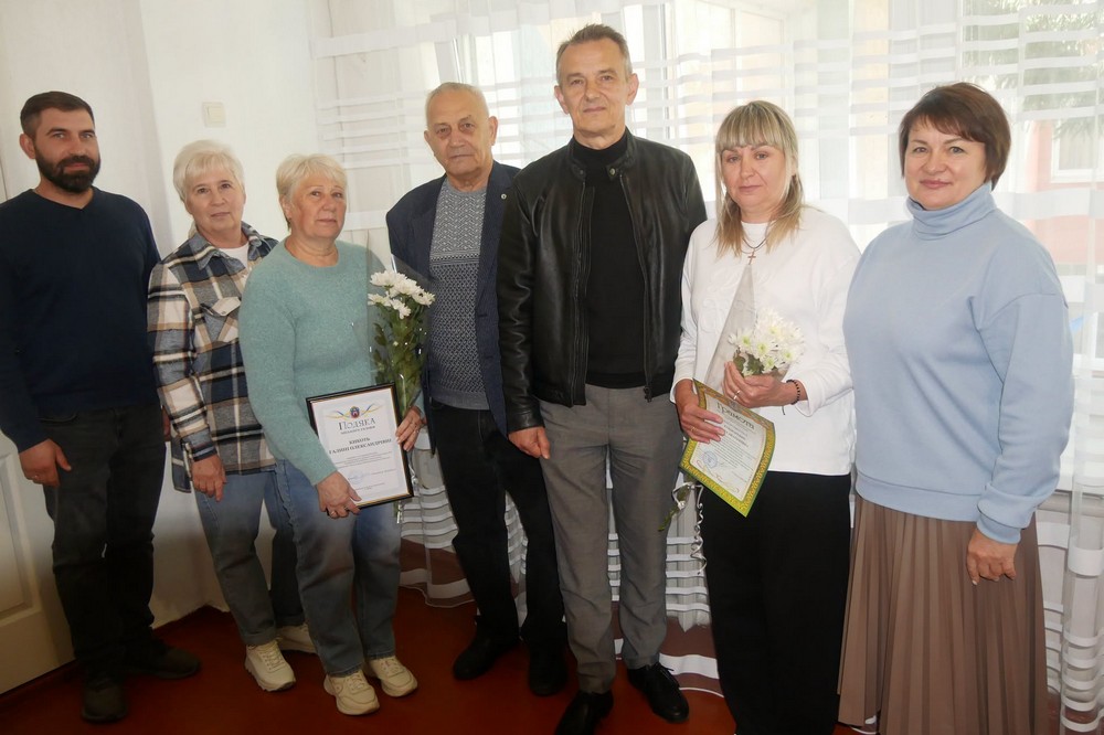 У Покрові привітали освітян з професійним святом 7 У Покрові привітали освітян з професійним святом 7