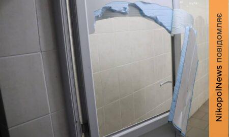 У Покрові знову пошкодили громадську вбиральню біля ТЦ «Покров»: мешканців закликають берегти спільне майно (фото)