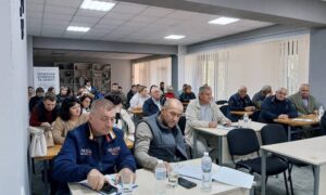 Бюджет, освіта, безпека та допомога дітям: у Томаківській громаді депутати провели чергову сесію (фото)
