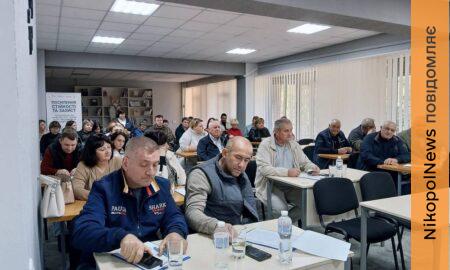 Бюджет, освіта, безпека та допомога дітям: у Томаківській громаді депутати провели чергову сесію (фото)
