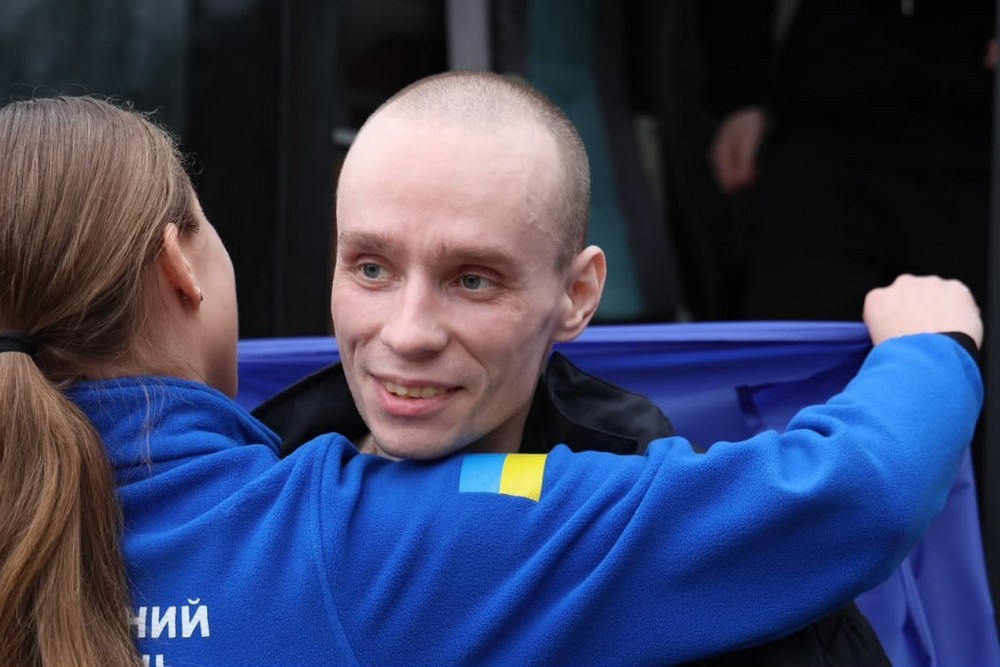 Відбувся обмін полоненими 23 жовтня 2026 року. 270 українців вдома. Серед них є ті, кого вважали загиблими. (9) Відбувся обмін полоненими 23 жовтня 2026 року. 270 українців вдома. Серед них є ті, кого вважали загиблими. (9)