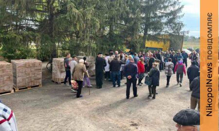 Жителі Томаківської громади сьогодні отримали продуктові набори від Global Empowerment Mission