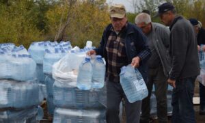 Жителям Нікопольщини 16 жовтня роздали воду