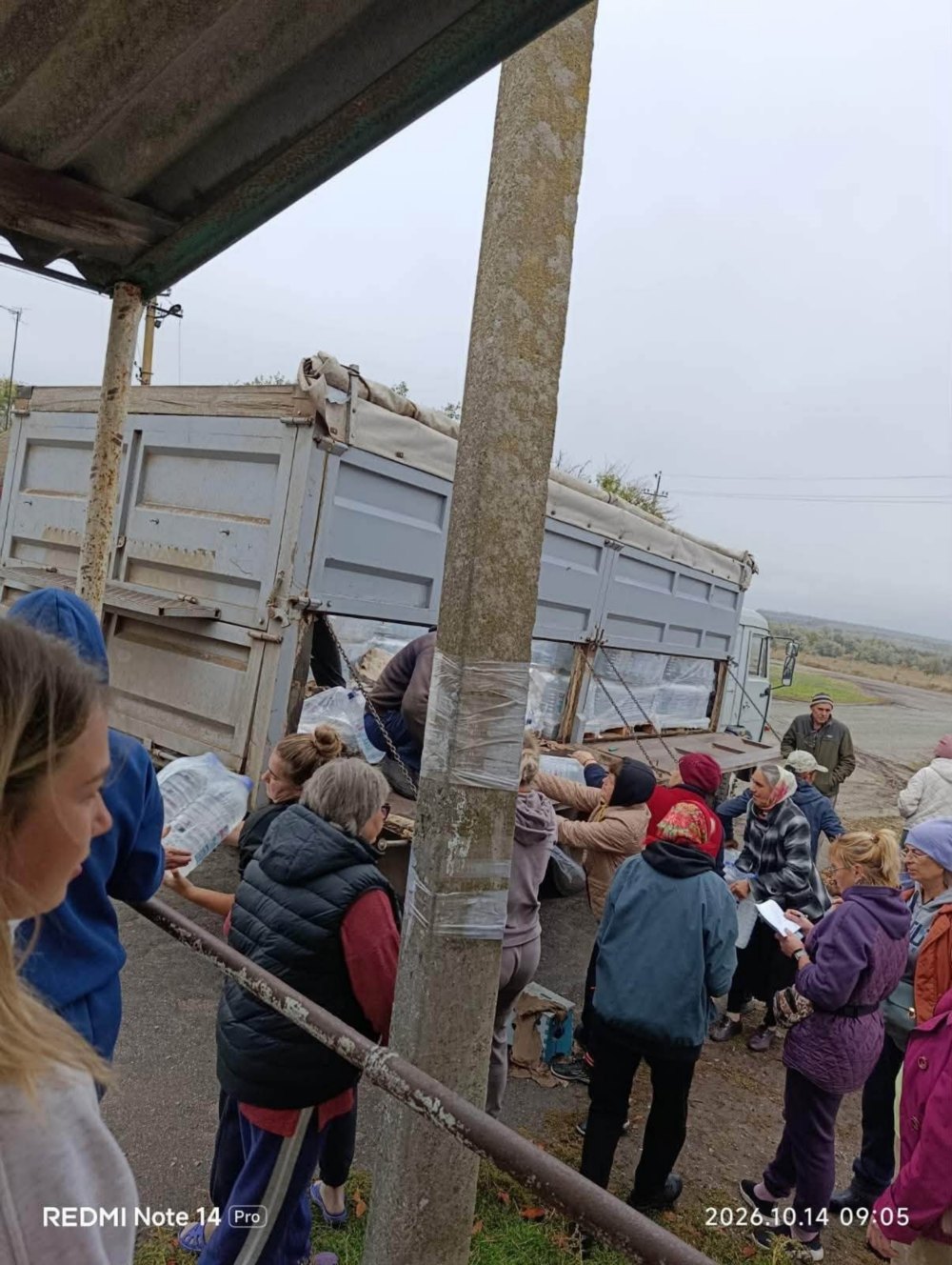 Жителям Нікопольщини 16 жовтня роздали воду 2