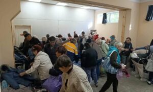Провели ярмарок одягу у Нікополі: мешканці безкоштовно обирали речі для себе та рідних (фото)