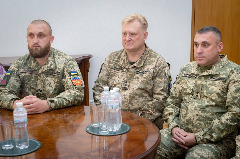 на Дніпропетровщині нагородили захисників неба (6) на Дніпропетровщині нагородили захисників неба (6)