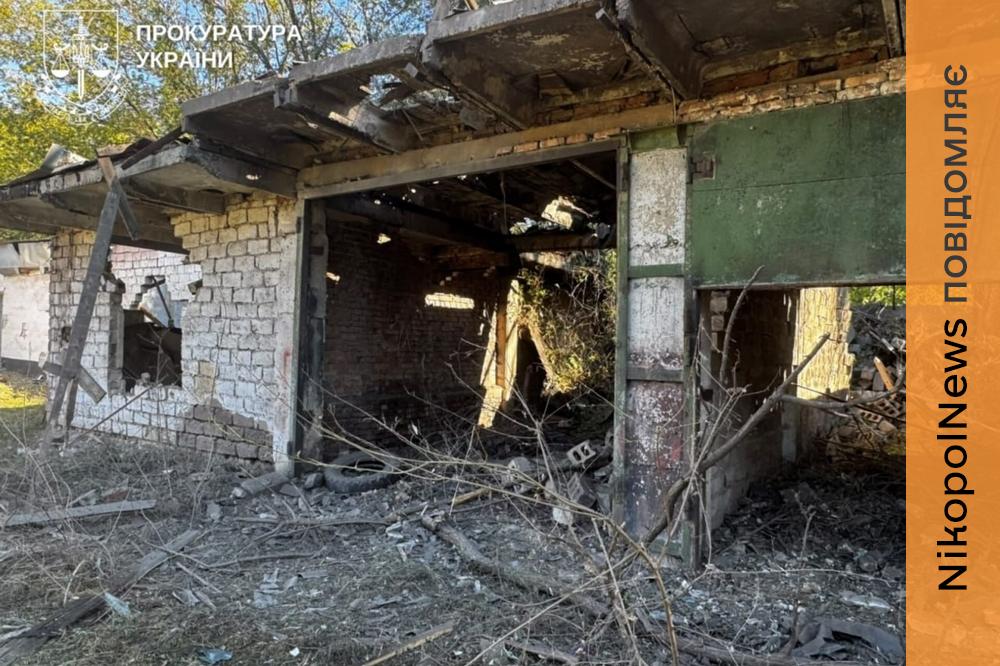 У Кривому Розі росіяни атакували територію лікарні: є постраждалі, пошкоджені медзаклад та гаражі — прокурори фіксують наслідки
