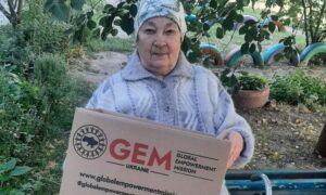 Продуктова допомога для прифронтової громади: що отримали мешканці Марганця (фото)