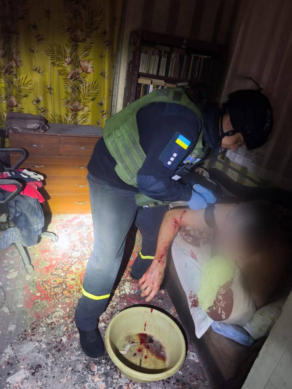 У Нікополі є поранений, троє вбитих і 14 поранених на Синельниківщині, у Дніпрі атаковано критичну інфраструктуру (відео)