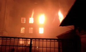 У Нікополі пошкоджений гуртожиток коледжу, на Синельниківщині врятували людину, також атаковані Дніпровський та Кам’янський райони (фото)