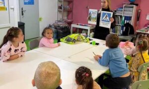 phoУ Томаківській громаді дітей навчили, як переходити дорогу та бути помітними для водіїв (фото)to 2026 10 28 19 06 02