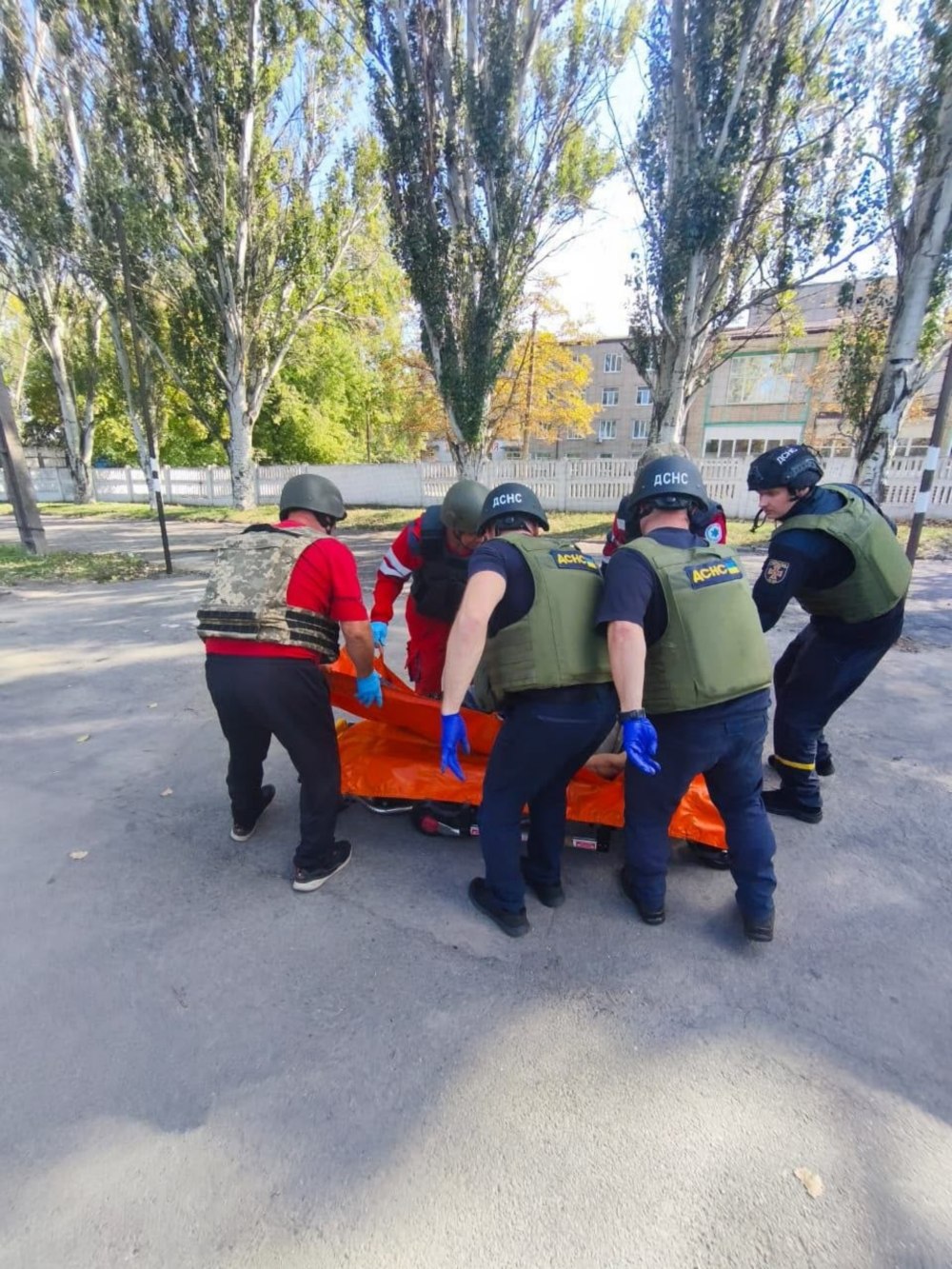 у Нікополі 9
