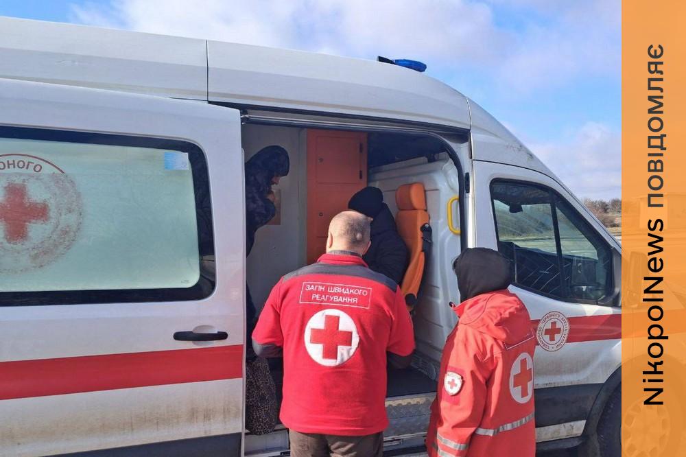 З Нікополя волонтери евакуювали людей до більш безпечного місця (фото) 1 з Нікополя 4